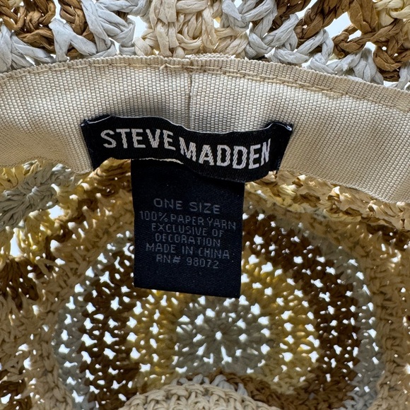 Steve Madden Crochet Hat in Beige and Brown - Picture 4 of 4